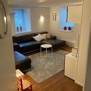 Kjellerleilighet - Naert Haukeland Sykehus. Apartment